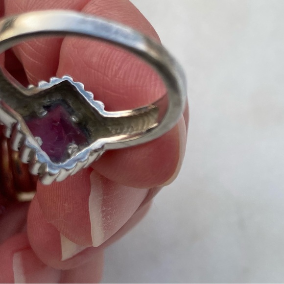 Sterling Silver Amethyst Stone Ring - Picture 4 of 5